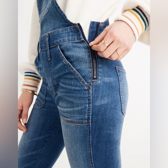 🔥 HOST PICK 🔥 Madewell Skinny Denim Overalls in Jansing Wash Size Small - Picture 4 of 13